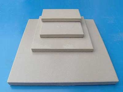 影響PE板材使用壽命的因素有哪些